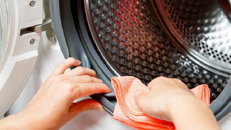 تمیز کردن ماشین لباسشویی درب از بالا با اسید سیتریک