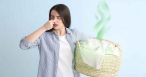 روش های سریع و خانگی از بین بردن بوی بد لباس